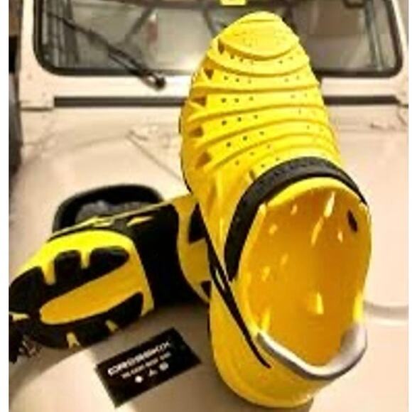 Crosskix 2.0 Yellowjacket Hybrid Water Shoes Bright Yellow Foam Slip-On NEW-NIB - Picture 1 of 15